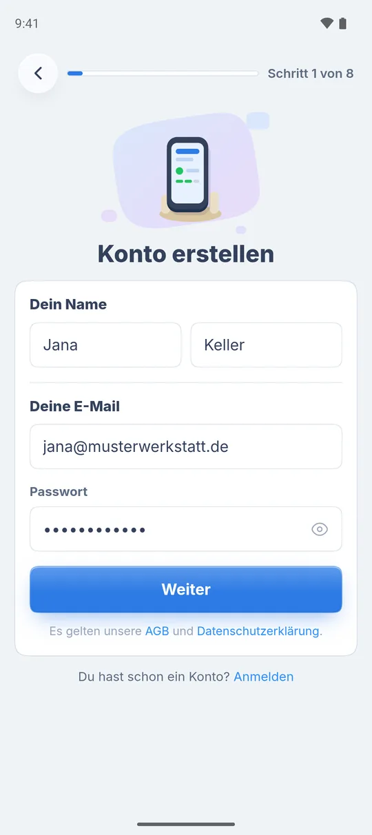 Schritt 1 von 8 „Konto erstellen“ in der RepairCMS App mit Name, E-Mail, Passwort und dem Knopf „Weiter“